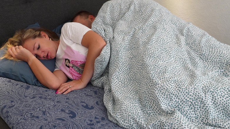 LC couple: M-am trezit ca atârnă... Era deja în mine