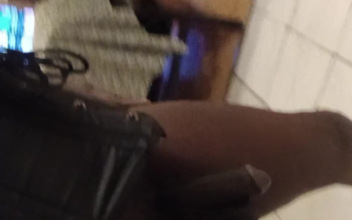 TS freaky MILF: मेरे स्तन