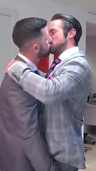 Menatplay - sodomie avec Mike de Marko et Sunny Colucci