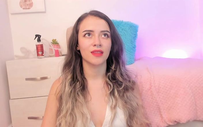 Xsweetengel: Masturbare cu sex cu blondă sexy