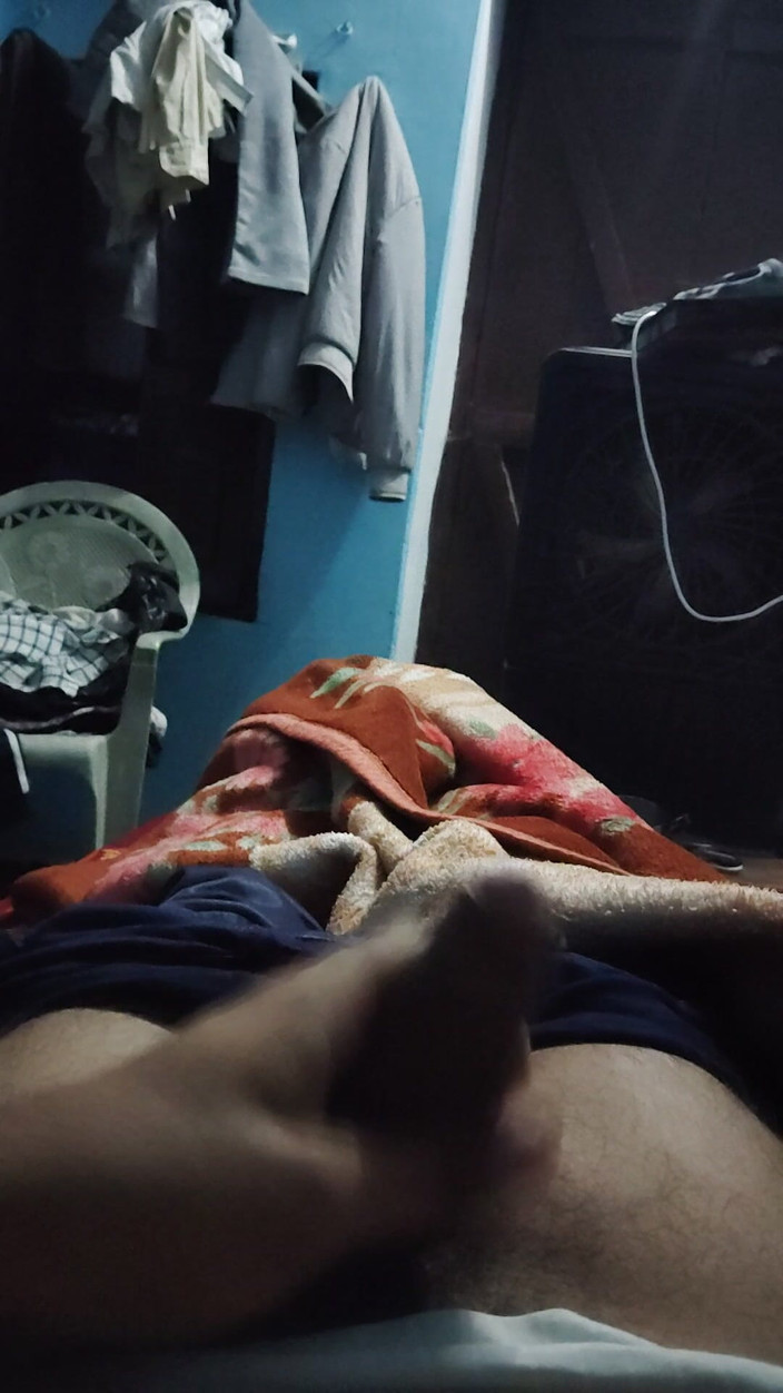 Xxxboyengi: Hot Desi Boy Big Cock Masturbacja