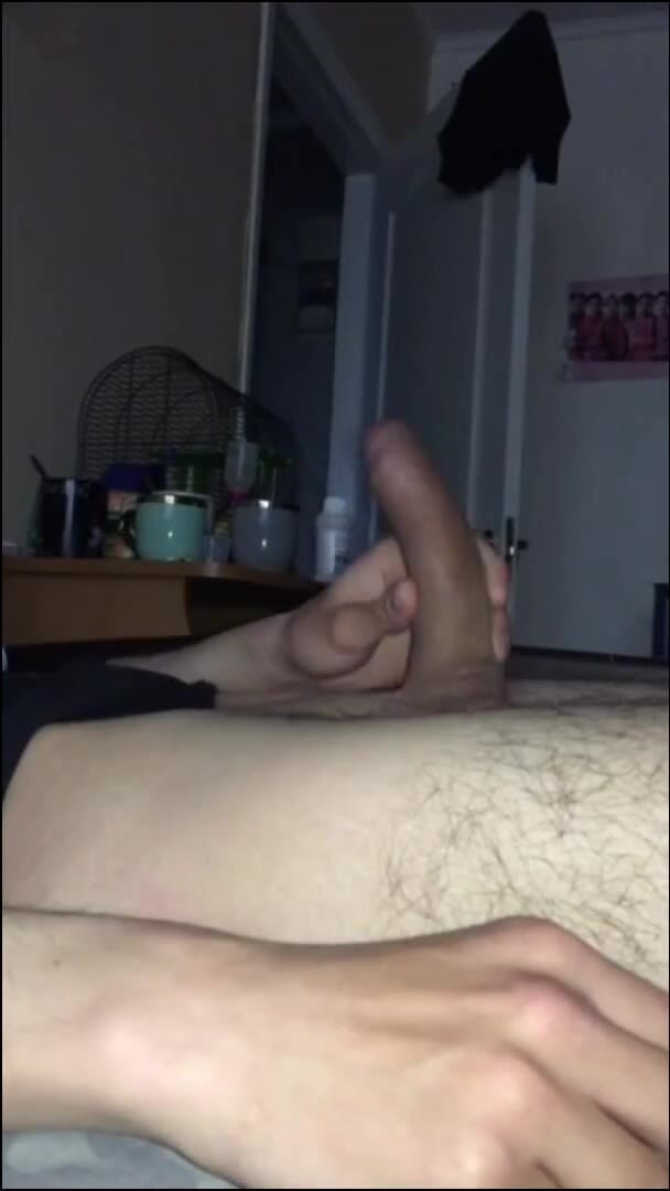 qaz11: Handjob vor der kamera - 436
