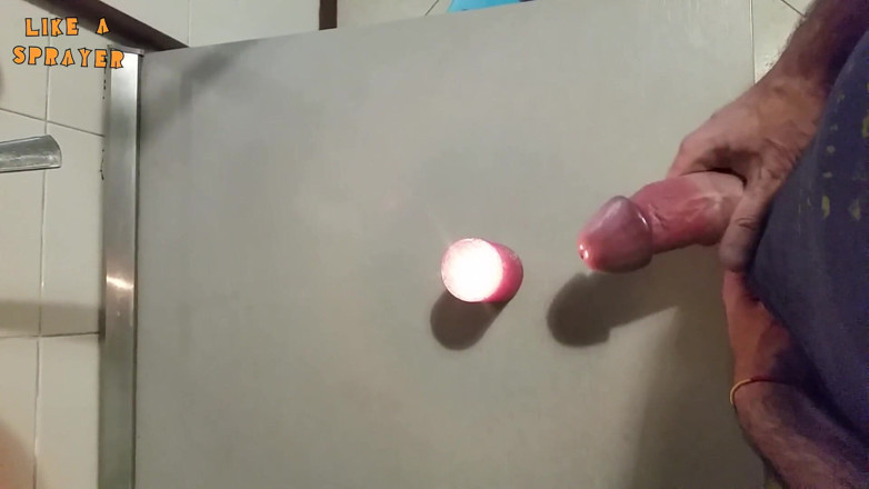 Like a sprayer: Výstřik na svíčku při honění