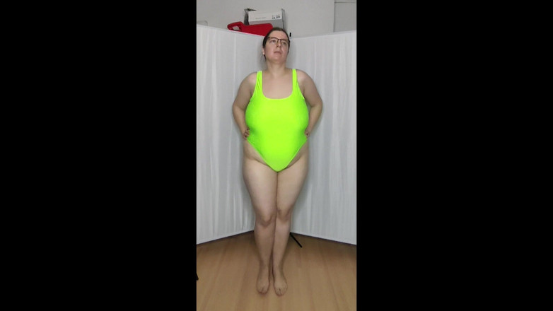 Lena Rose: Čas na pláži - Plavky na letní zkoušku