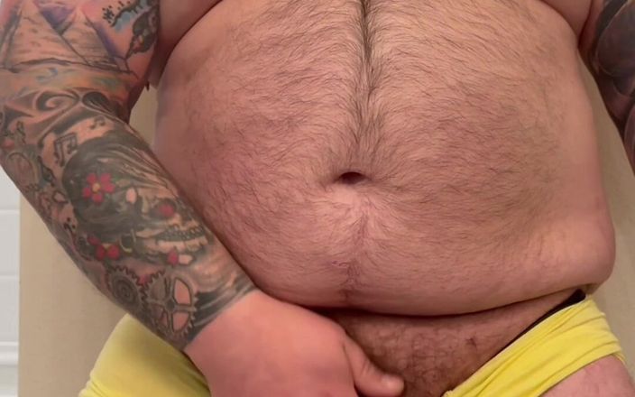 TattedRockerBear: टैटू वाली बालों वाली भालू प्री गेमिंग