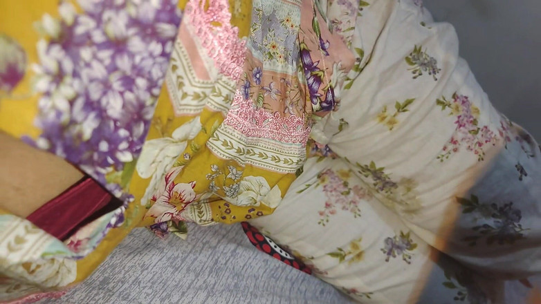 Sairaxsaim: Paki Garam Baji K Saath Ki Thori C Masti