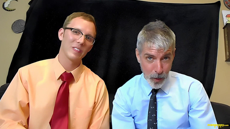 Man Puppy: Гігантські колеги дають вам щорічний огляд однолітків