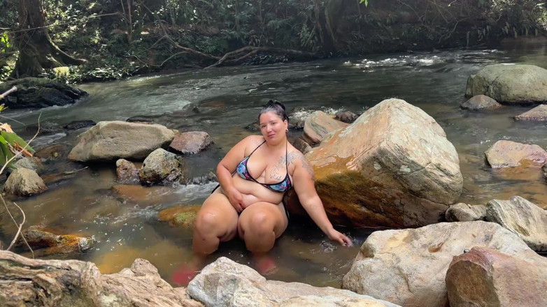 Lexly: Risky Sex in the River Amazing Fucking