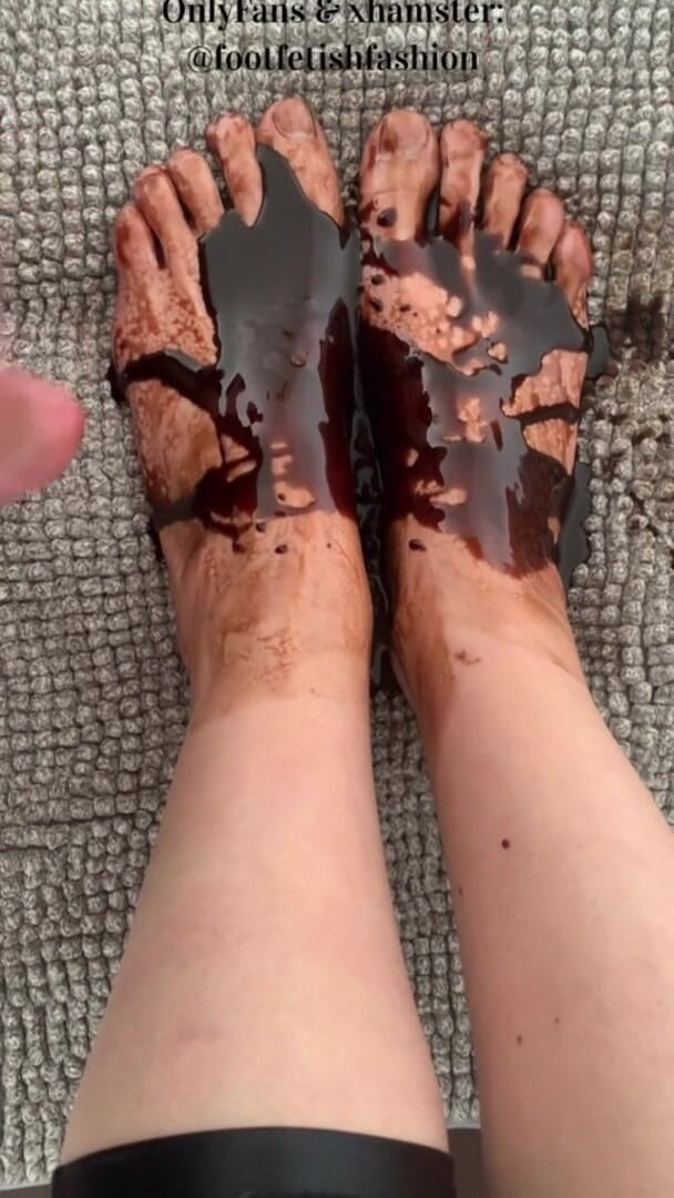 FootFetishFashion: Masáž chodidel s čokoládou, část 2/2