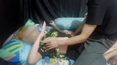 Skandal Story: Güzel üvey kardeşinin evinde oyna
