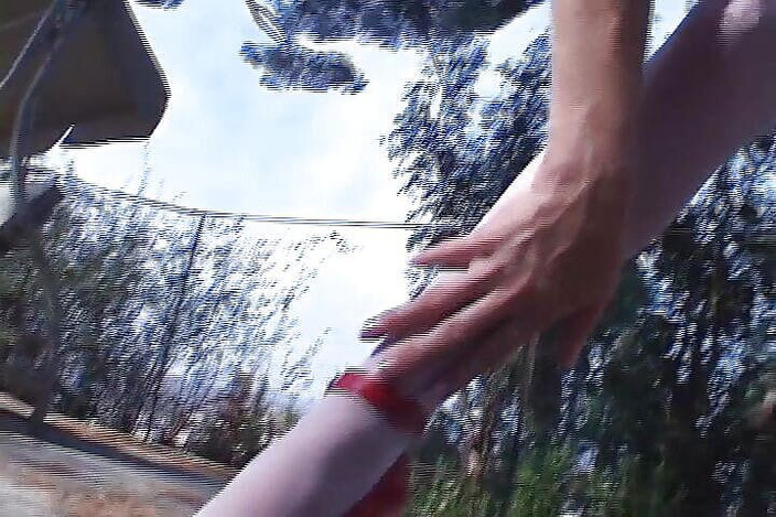 Perv Milfs n Teens: Verpleegster jeukt op haar kut, twee harde pikken neuken haar...