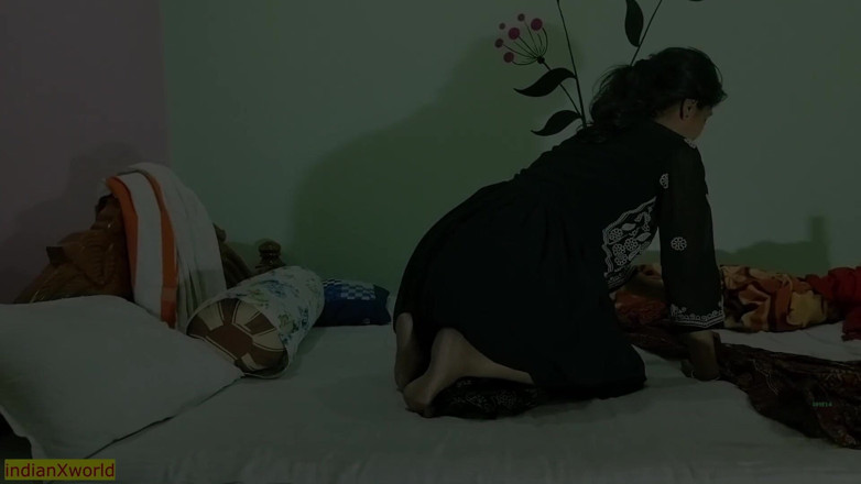 Indian Xshot: Sex fierbinte în cuplu - pizdă frumoasă umedă futută