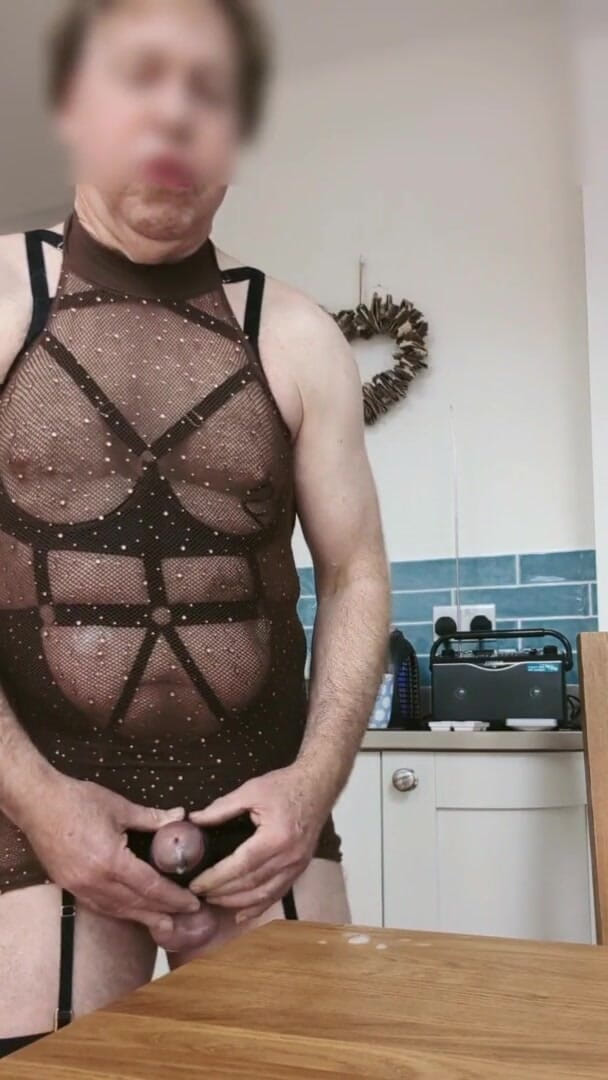 Bellhead: Slow motion lingerie fun