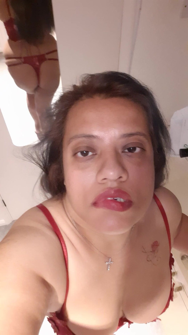 Glorious Lexy Alone in the Bedroom (Simran video)