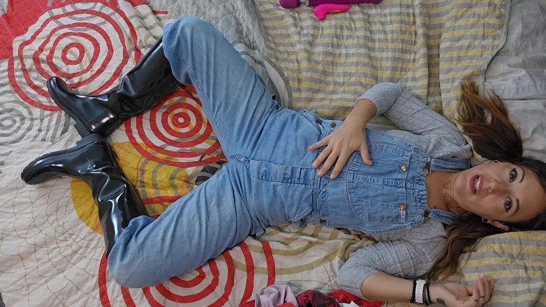 dafnedenoch: Lee Jeans och jägarstövlar Onani och sprutande