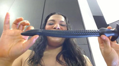 anabel693: Kåt latina knullar sin tajta röv och slutar göra double...