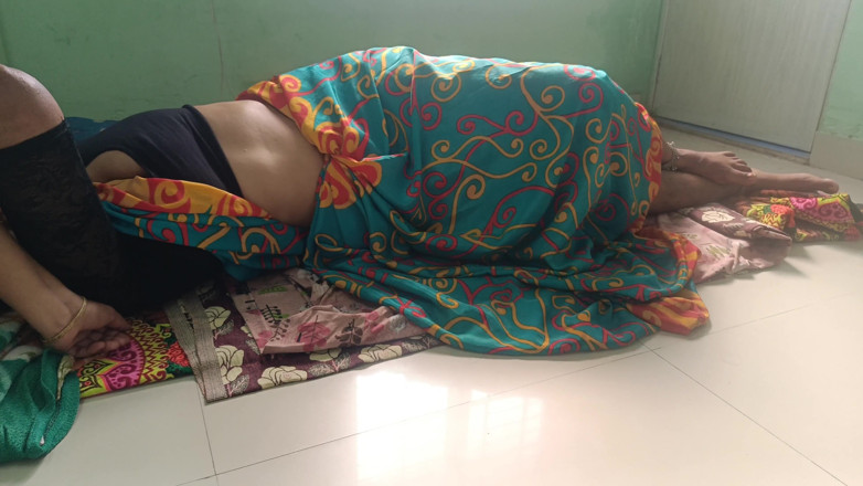 Pushpa studio: Lelaki belum berkahwin mengongkek isteri kawan di rumah jiran dengan...