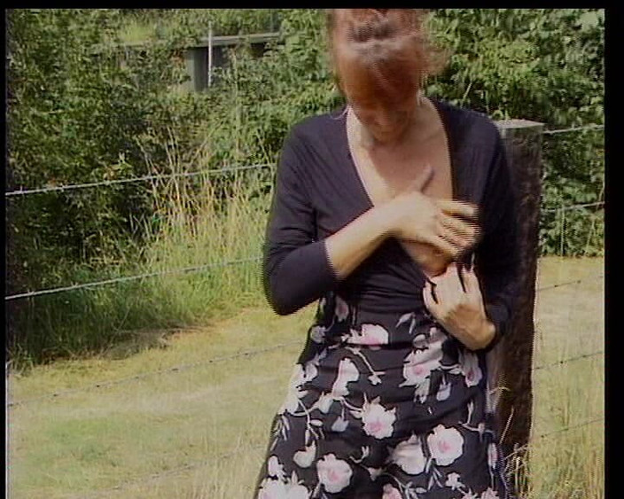 German's Fetish: Açık havada yapmayı seven Alman olgun bayanla işeme seansı