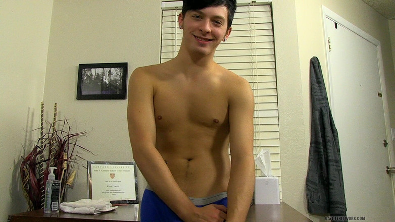 Teach Twinks: On Set dengan Ryker Madison