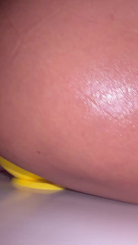 Ich sehe stiefvater-porno an und spiele mit meiner boypussy