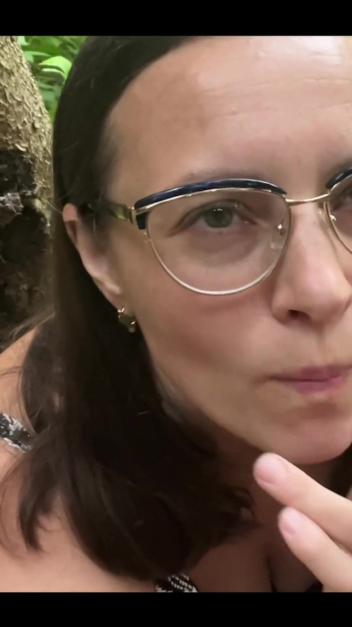 Crypto Mommy: 嘿宝贝！今天我在中央公园散步，坐下来抽烟