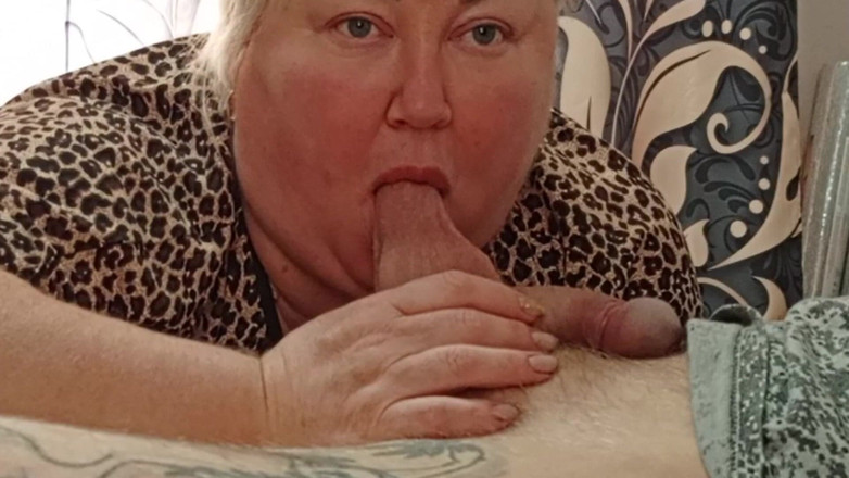 Zona901: Mature Fat Woman Sucks My Dick Until I Cum