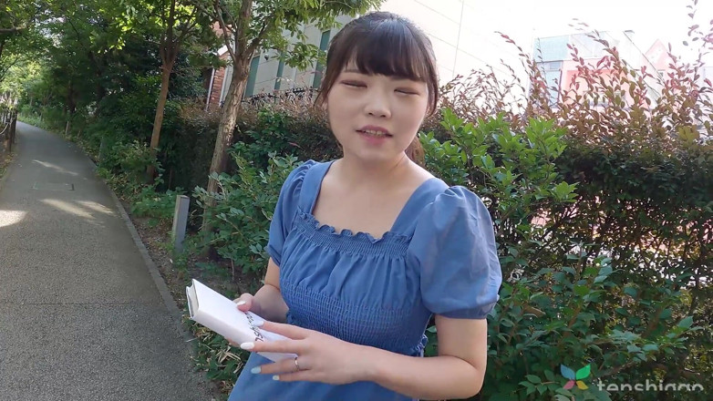 Tenshigao: Japanese Housewife Asami Wakana Comes to Us to Get Naked...
