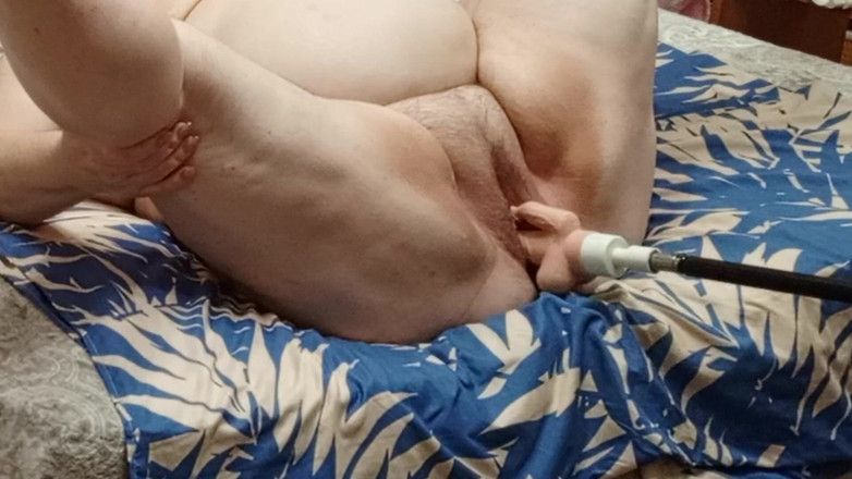 Zona901: La matrigna ha un orgasmo da una macchina del sesso