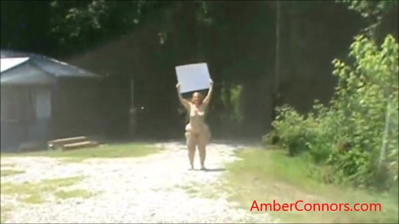 Amber Connors: Обнаженная автомойка