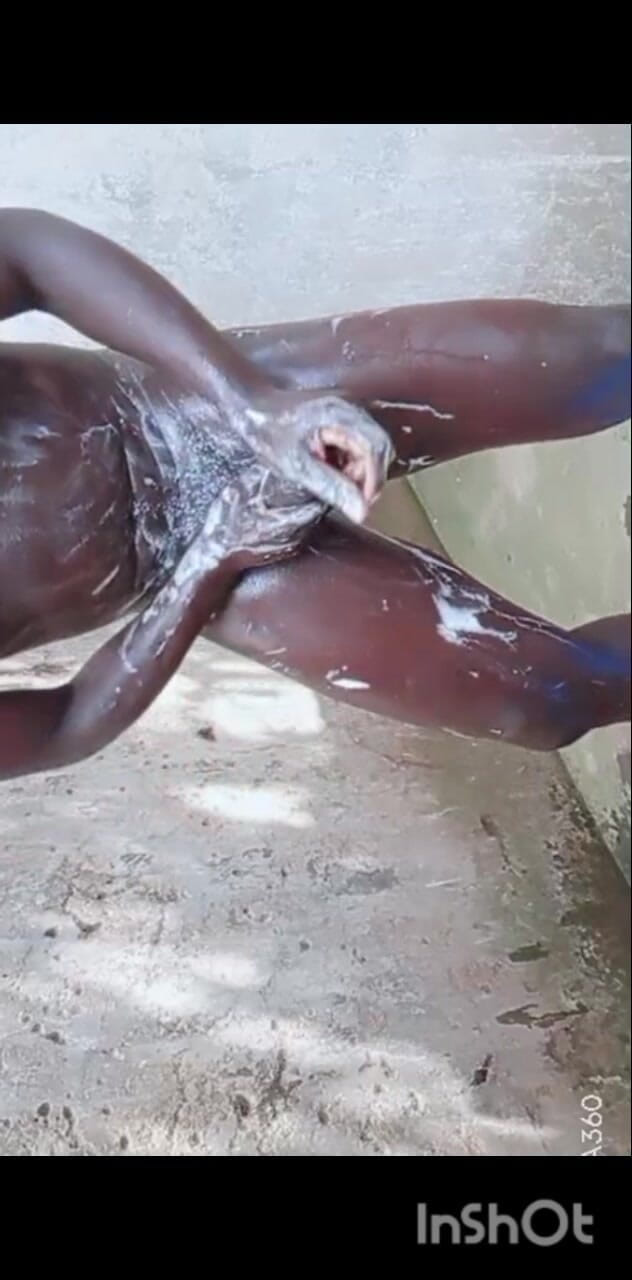 Hongi: 큰 엉덩이 남자 정말 그의 엉덩이 오른쪽 작업