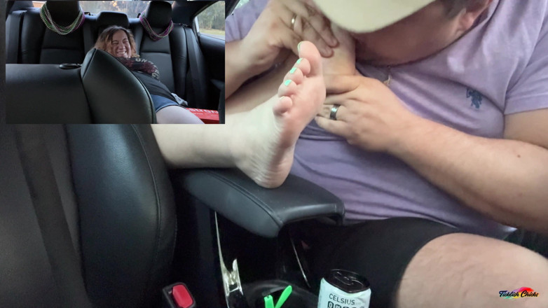 Ticklish Chicks: Snyft: Heather solleticata