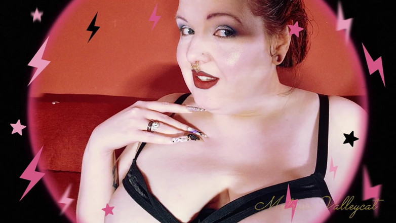Mxtress Valleycat: Entrancing Lip Worship