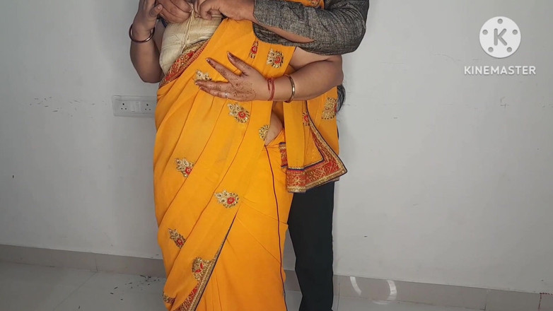 Salmaan001: Belle-mère beau-fils romance en l’absence de son beau-père en hindi.