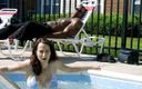 Sara Swirls Interracial Cuckold Erotica: Bbc junto a la piscina