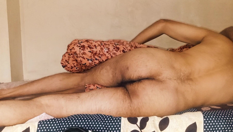 Hot Indian Milf 2: Buceta apertada da madrasta gostosa fodida por enteado