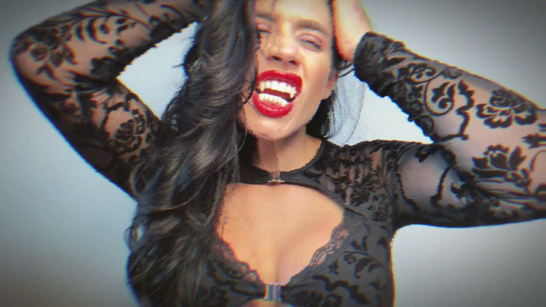 Eva Angelina: Vampyr