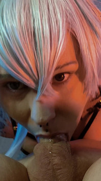 Cosplayer Gives Deepthroat Blowjob in 69