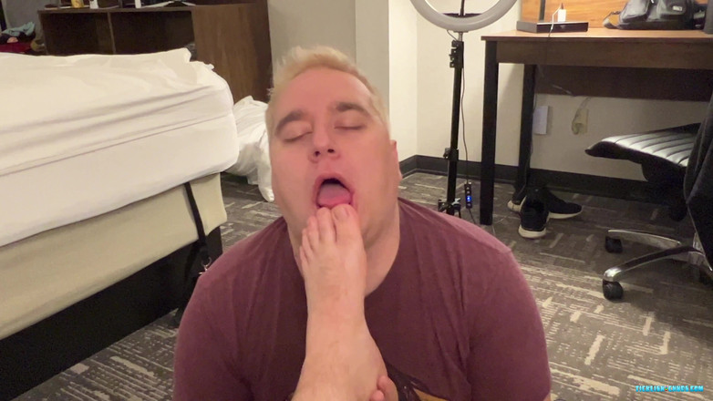 Ticklish Chubs: Donnie Troy disembah!