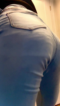 Sexy Ass in Jeans