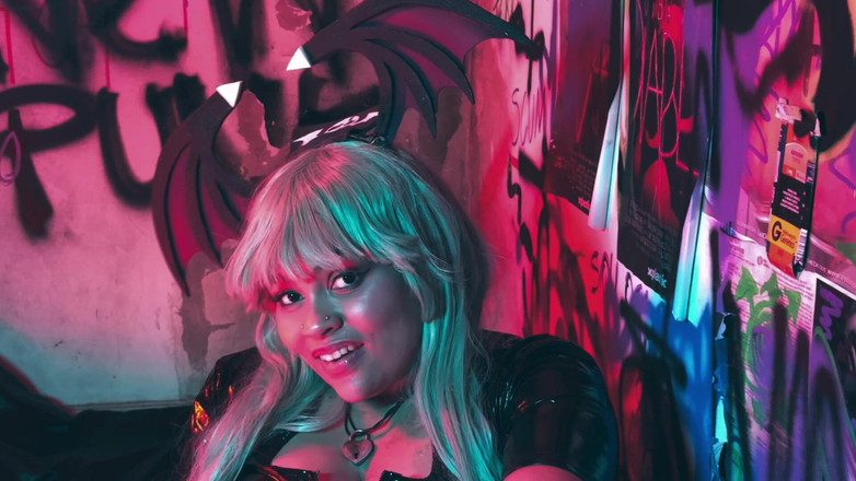 Cutiepiie Chubby: Morrigan &amp; the Substance - Lateks, Nadziewanie rajstop i stóp