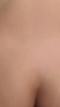 Sperma doorweekte blondine hard gegangbanged door kloppende pikken