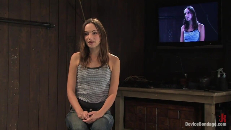 Kink: Amber Rayne Przykuta cipka