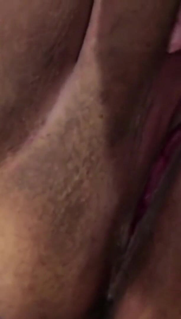 Indian fuck queen: WildEnglishBBW v lockdownu škádlí sání mých prsou a prstění mé růžové...