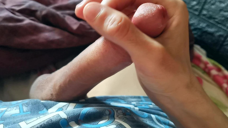 SEXY_GUYBEST: O ejaculare puternică și o mulțime de spermă după o lungă...