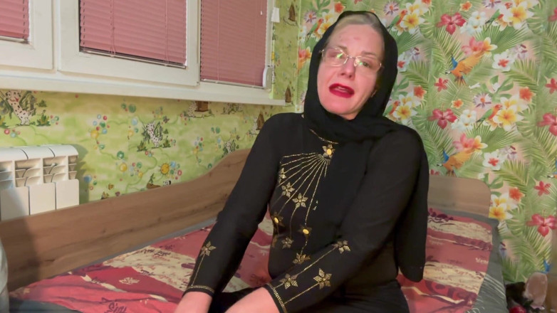 Putarankahotmilf: Jungfräuliche nonne, MILF verführt ihren stiefsohn, um ihre jungfräulichkeit zu...