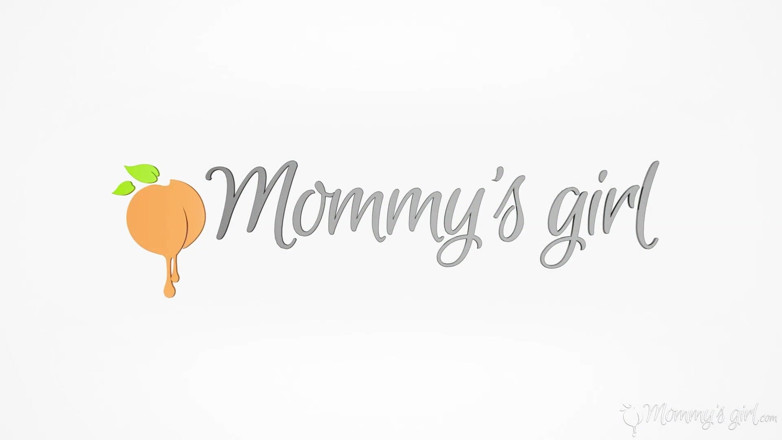 Mommy's Girl: Мамина дівчина - урок масажу чуттєвих грудей мамки Мони Азар збуджує падчерку Скайлар Сноу