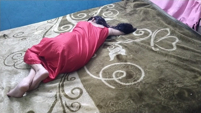 Indian Muslim Couple: Indian Housewife Playful Bedroom Charm Her Husband Can’t Resist Her