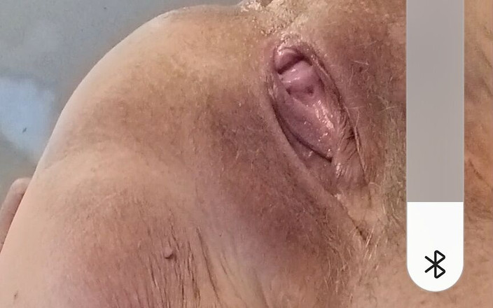 HerculesnVENUS: Une amazone chevauche une grosse bite qu’elle trouve