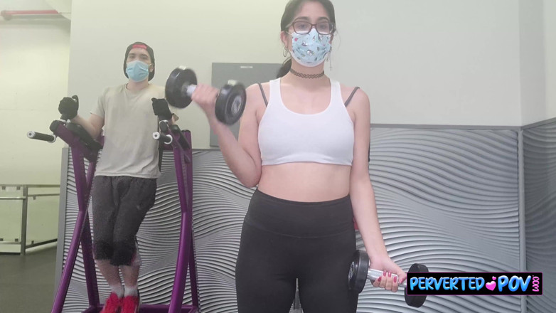 Perverted POV: Modelul Onlyfans primește conținut de la un tip de la...