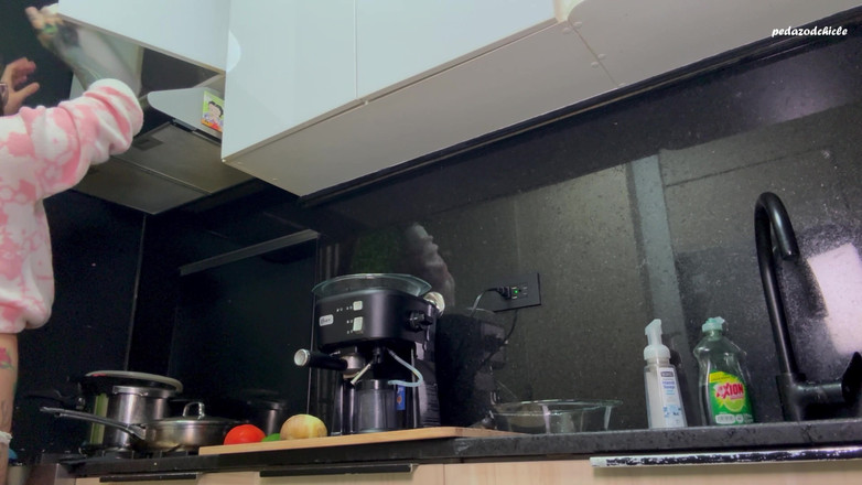 Pedazodchicle: Cewek raksasa menggertakmu dan pantatmu habis-habisan